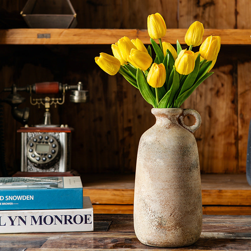 Decorative ceramic vase