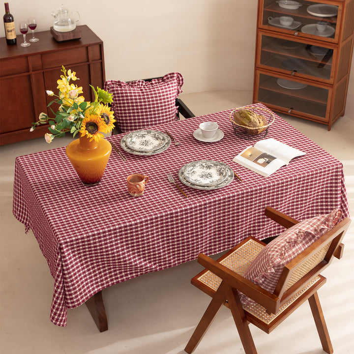 Checkered flannel tablecloth made of cotton blend with soft texture