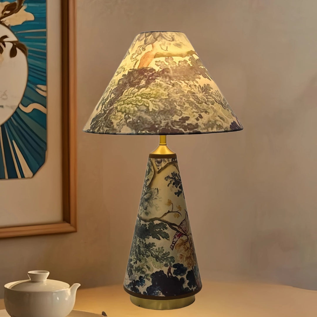 Artistic flower pattern table lamp