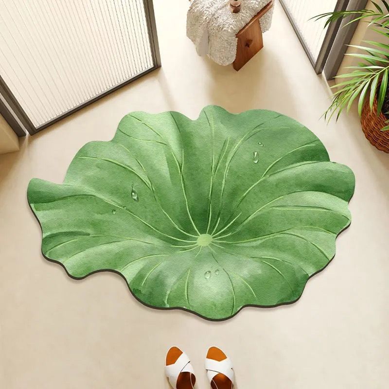 Leaf-Shaped Plush Area Rug for Home Decor
