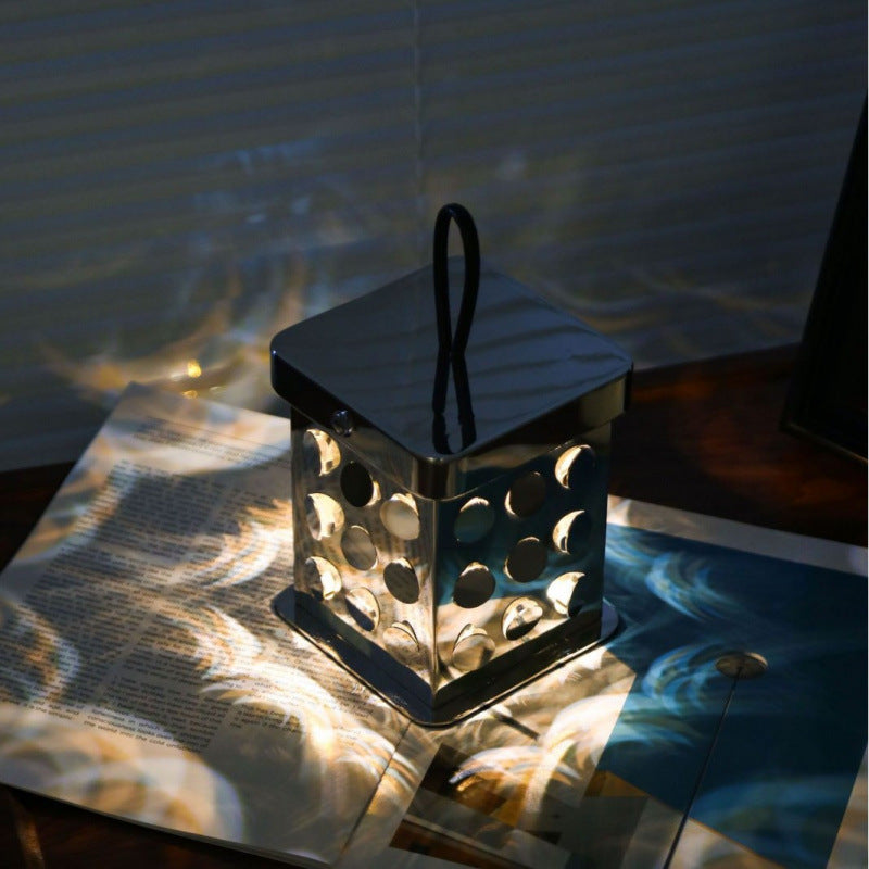 Decorative pendant lamp