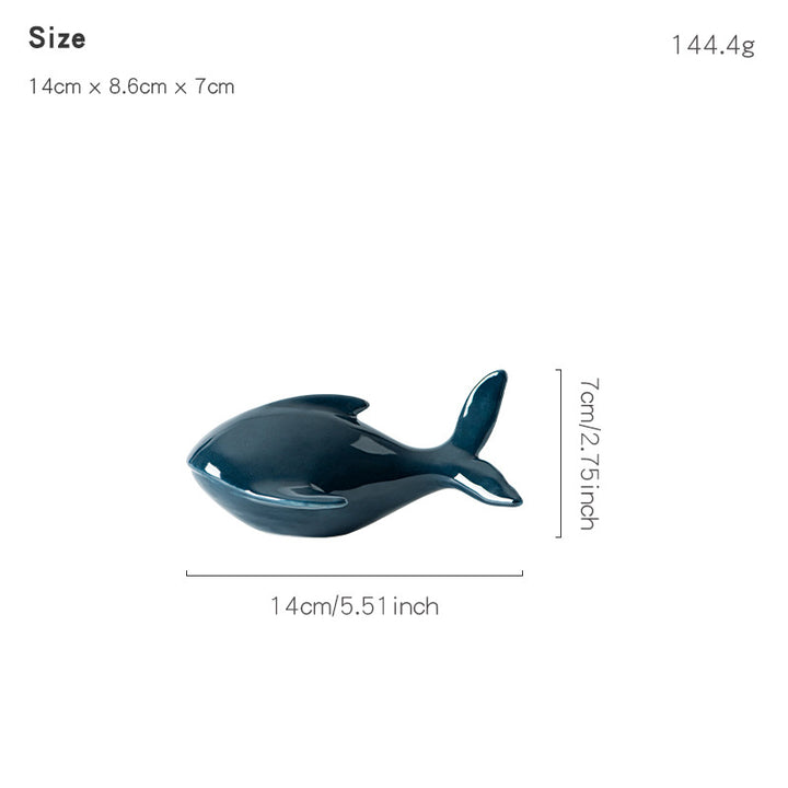 Simple and Elegant Decorative Figure