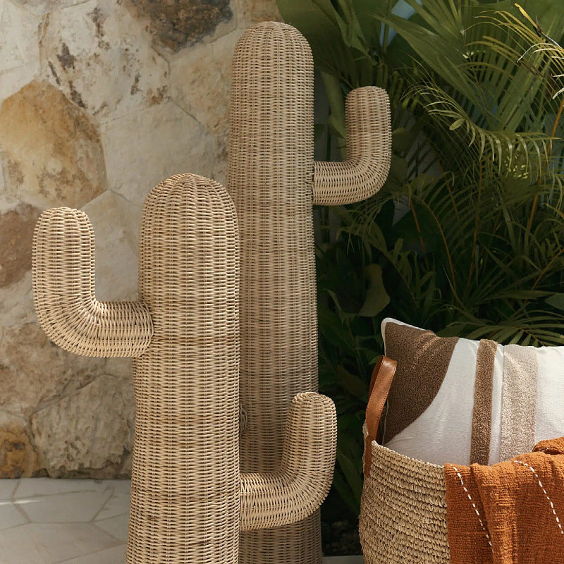 Decorative basket in the shape of a cactus