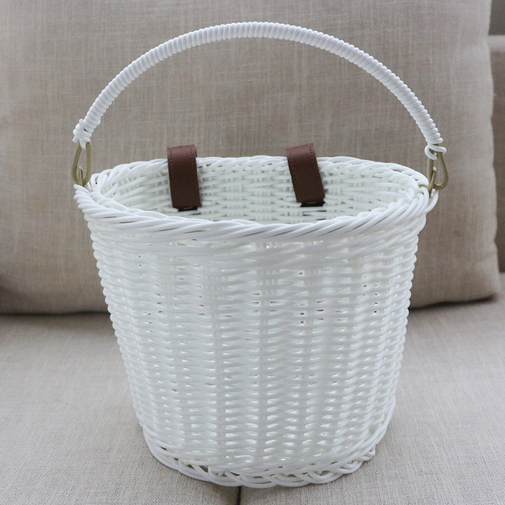 Practical hand basket with leather handles