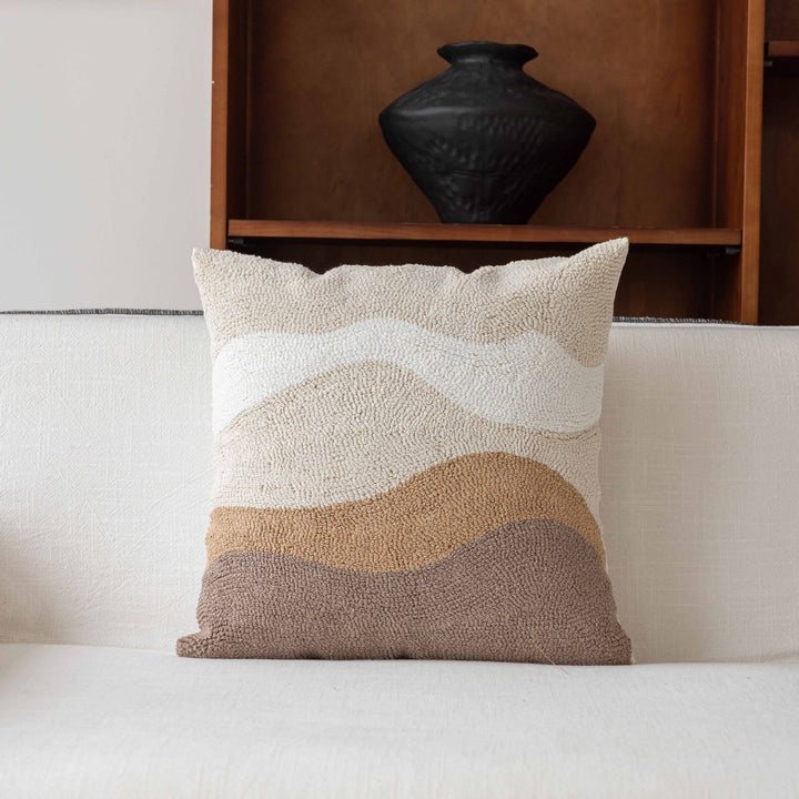 Geometric Patterned Throw Cushion