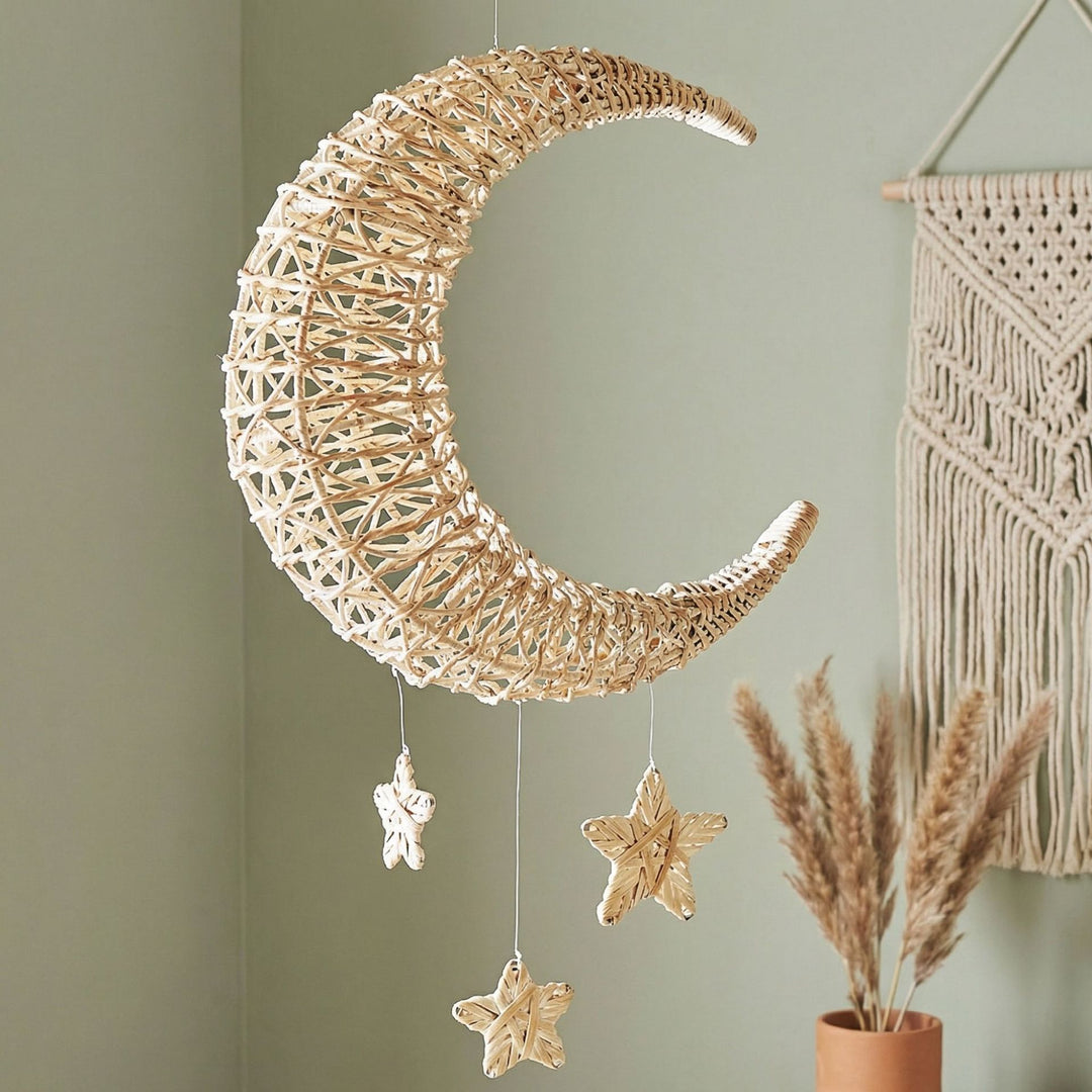 Stylish pendant light made of woven material