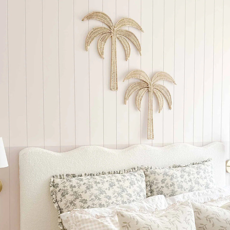 Wall decoration in palm design