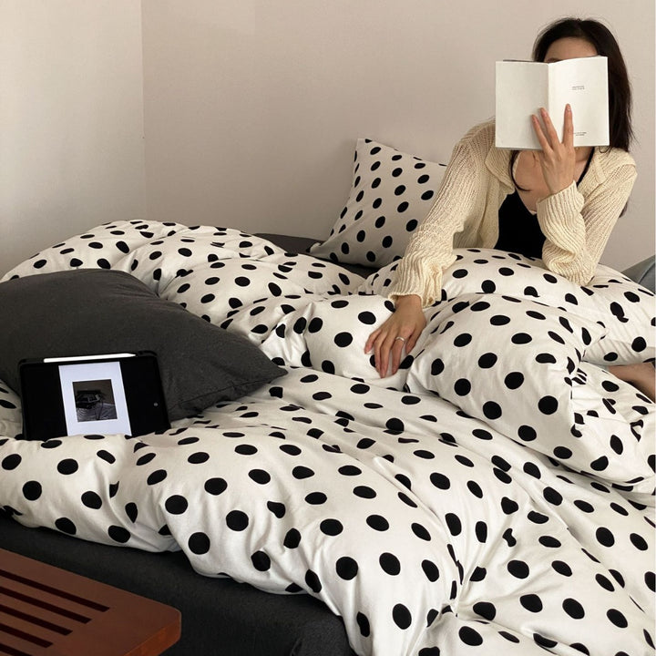 Decorative Cozy Polka Dot Duvet Cover Set Avarnia
