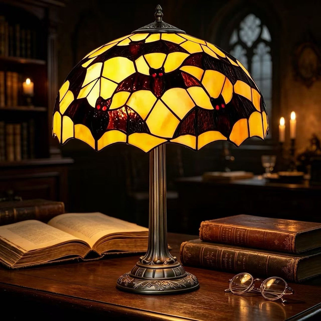 Decorative table lamp in bat design