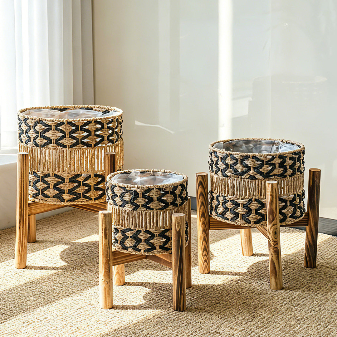 High-quality plant pot with stand