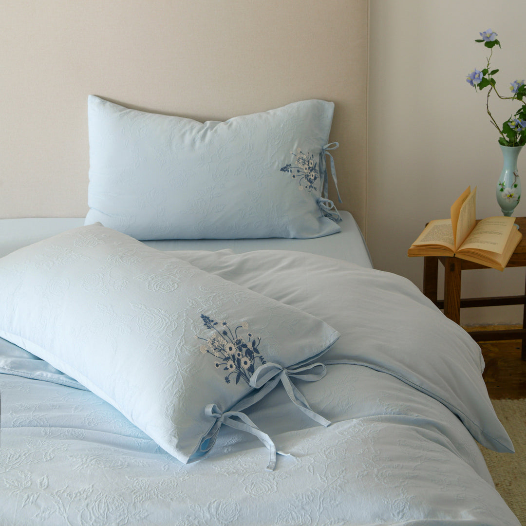 Decorative Decorative Bedding Set Avarnia