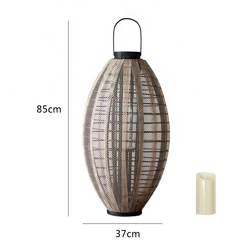 Elegant lantern with metal grid