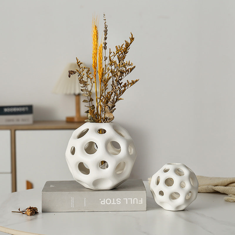 Decorative sculptural vase
