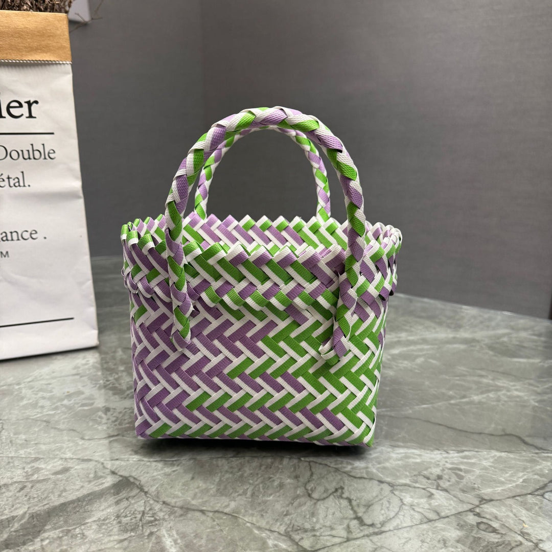 Handcrafted basket bag in stylish design