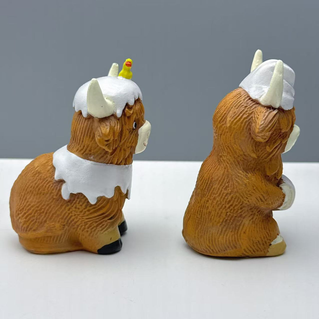 Funny Highland Cattle Figurine