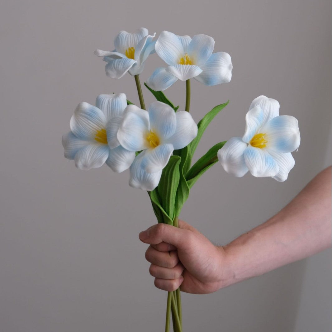 Lifelike Floral Bouquet