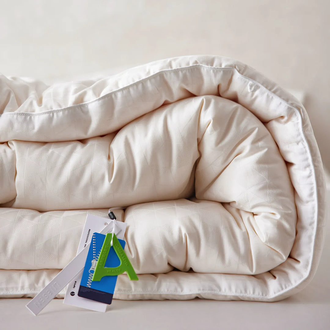 Decorative Premium Hypoallergenic Comforter Avarnia