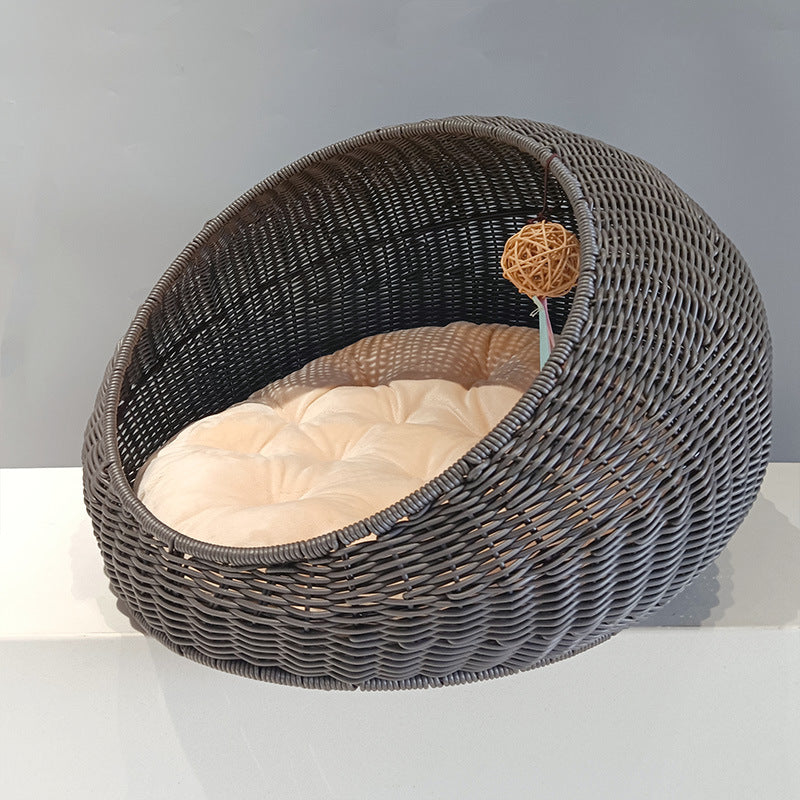 Cozy floor cushion in round design