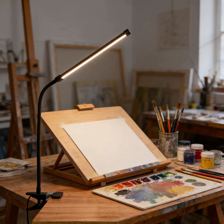 Adjustable desk lamp