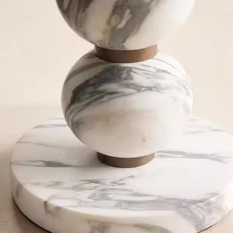 Artistic table lamp