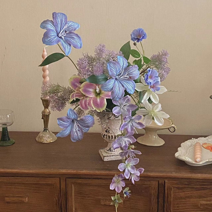 Artificial flower bouquet with fine, realistic blooms