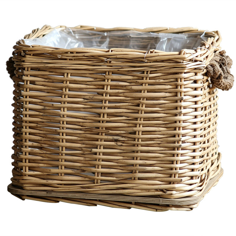 Robust storage basket with reinforced handles