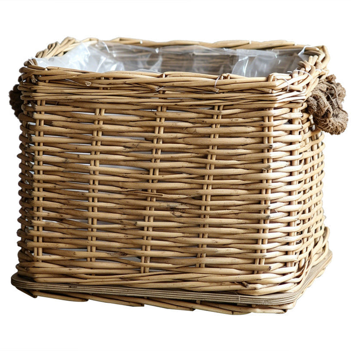 Robust storage basket with reinforced handles