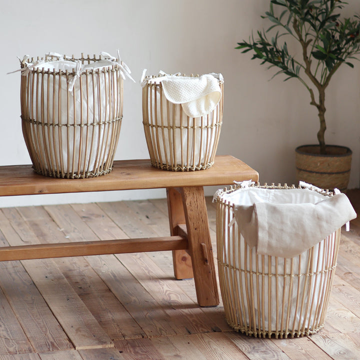 Basket with cotton lining
