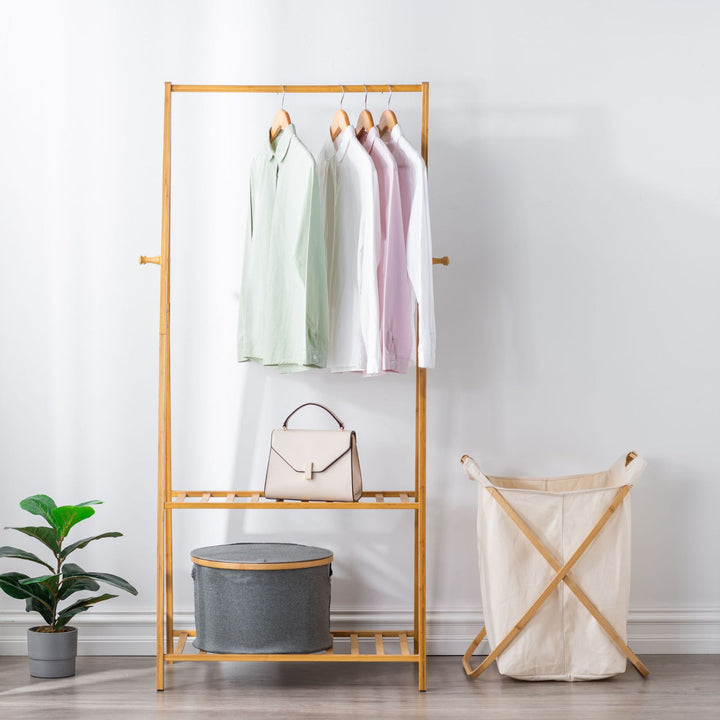 Storage basket with sturdy bamboo lid