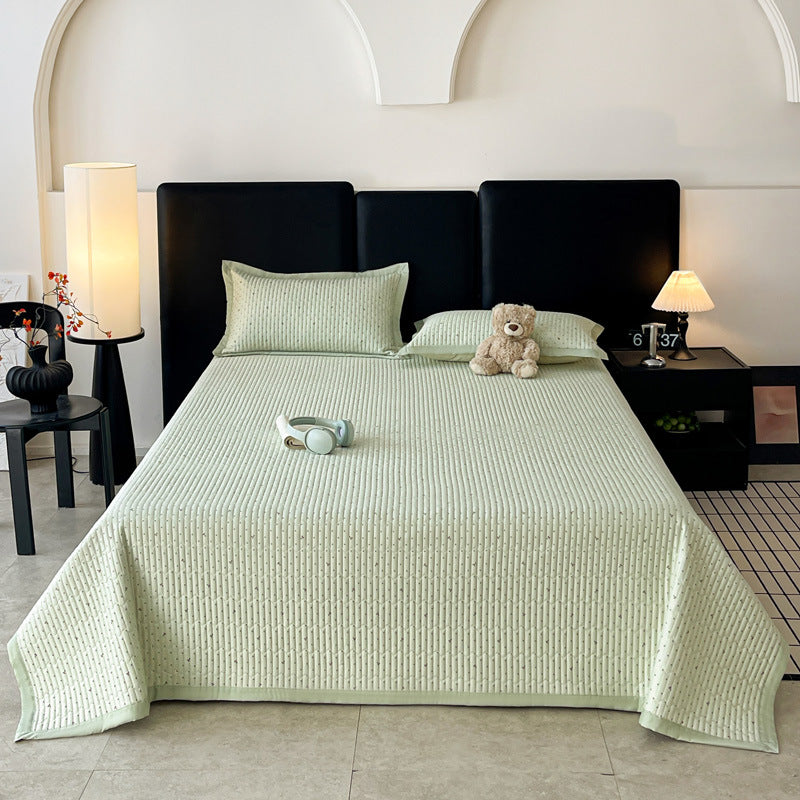 Decorative Textured Quilted Bedspread Avarnia