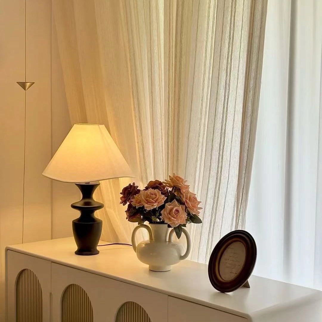 Modern table lamp