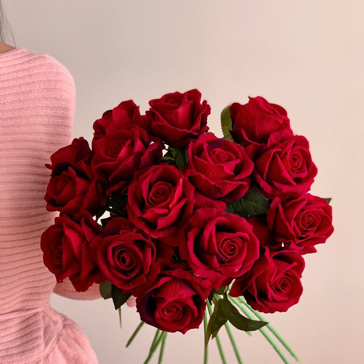 Luxurious Artificial Rose Bouquet