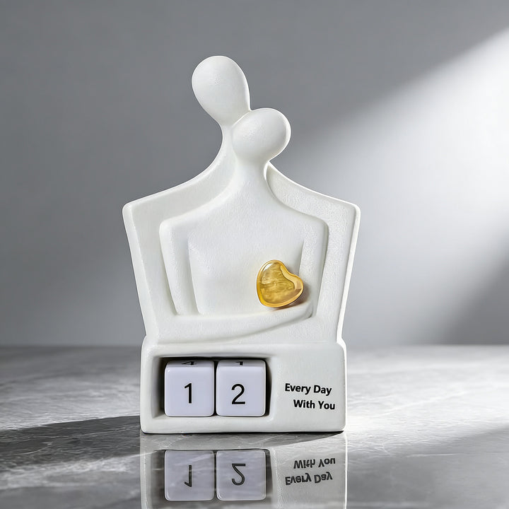 Decorative love figure