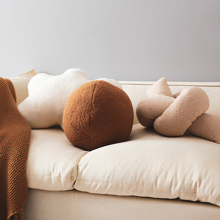 Knitted Decorative Knot Pillow