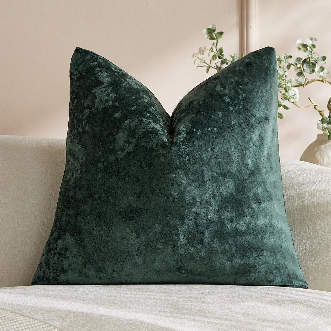 Luxurious Crushed Velvet Square Cushion Cover with Plush Faux-Fur Texture and Invisible Zip