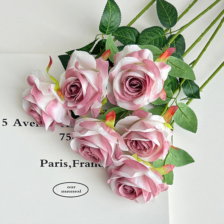 Decorative Realistic Rose Bouquet