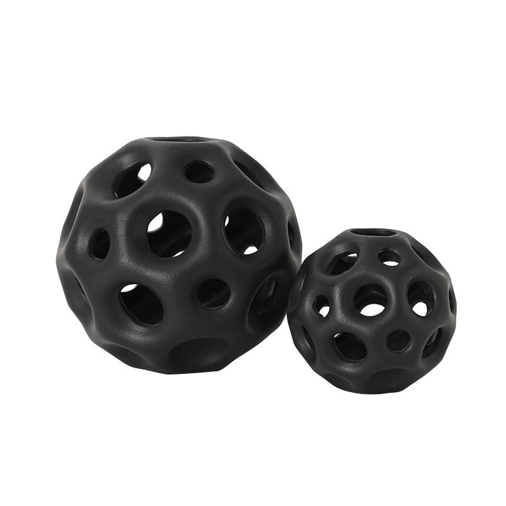 Decorative ceramic balls
