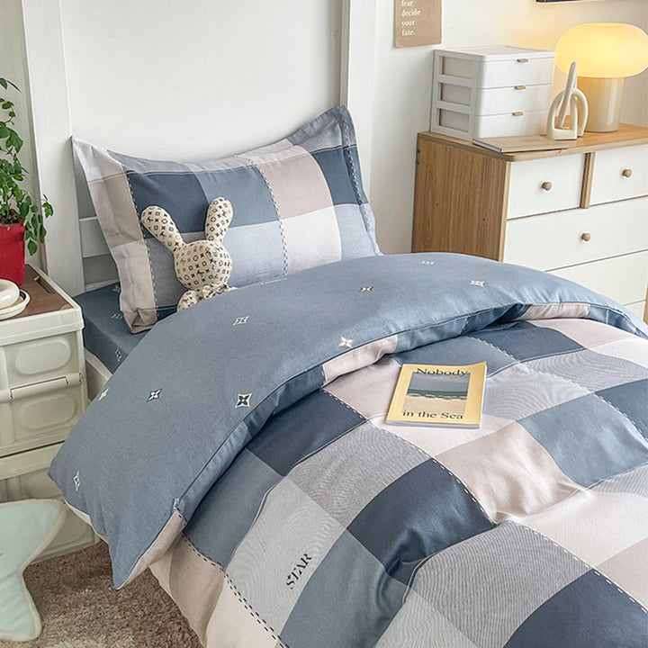 Modern Plaid Bedding Set