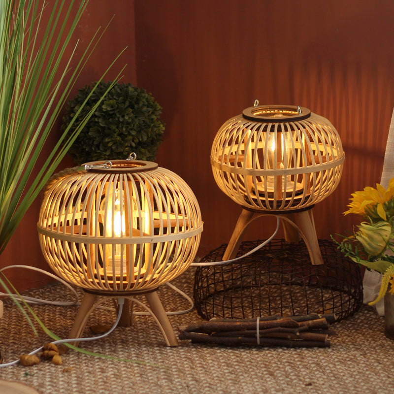 Stylish hanging lamp made of natural material