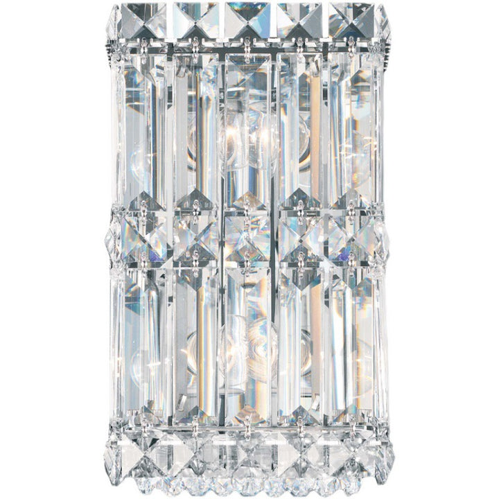 Glamorous wall lamp