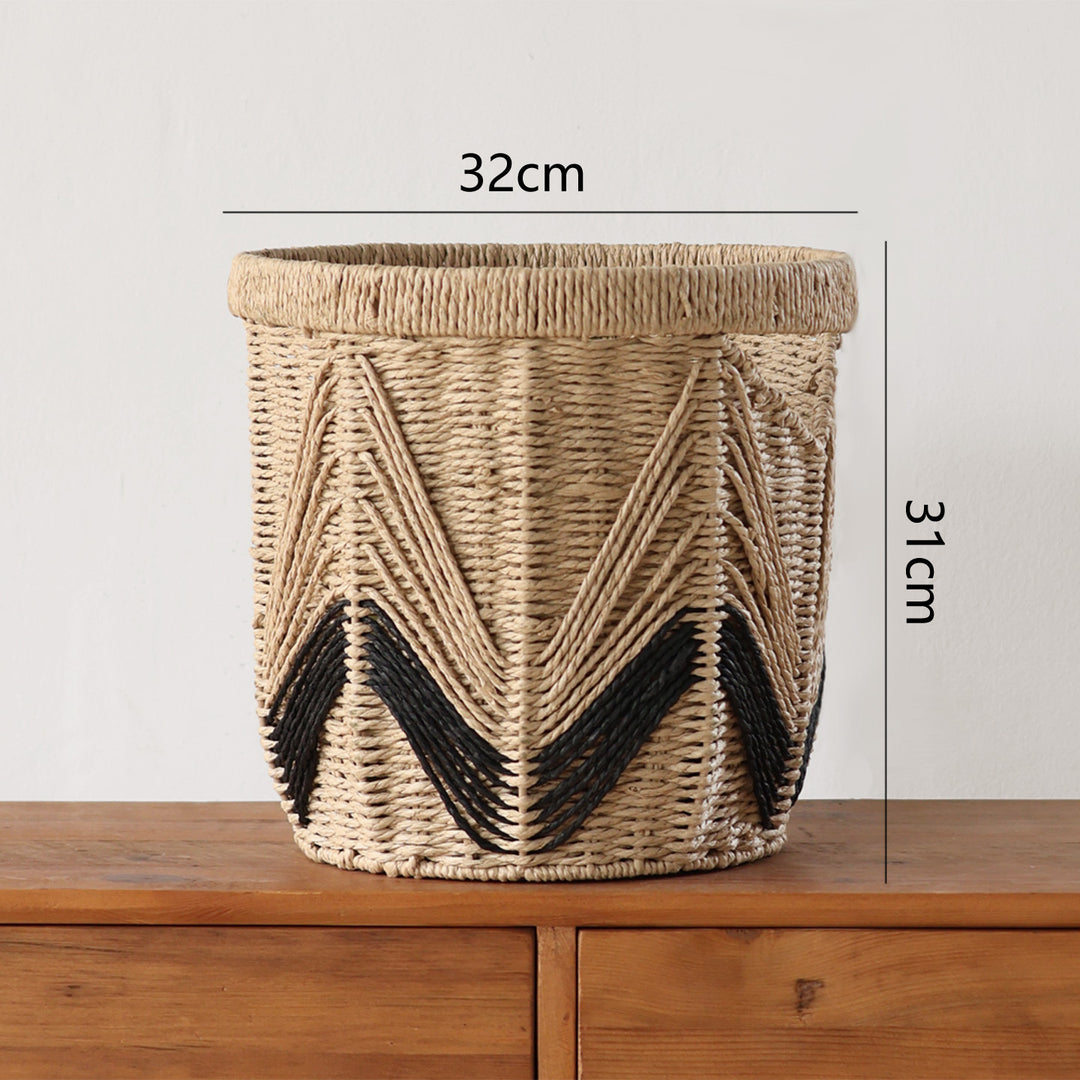 Handbag made of braided natural material