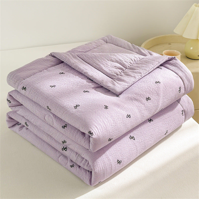 Decorative Lightly Textured Quilt Blanket Avarnia