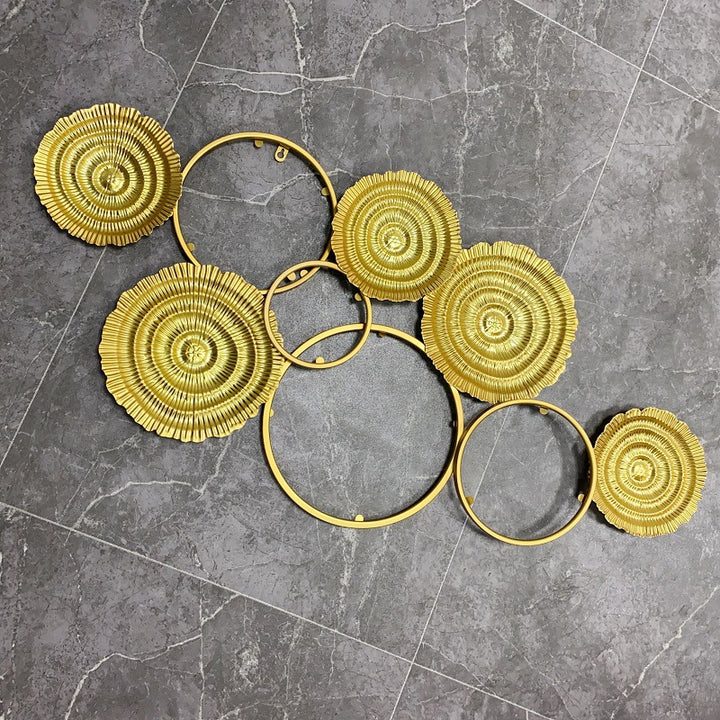 Chic Interconnected Circular Mirror Ensemble