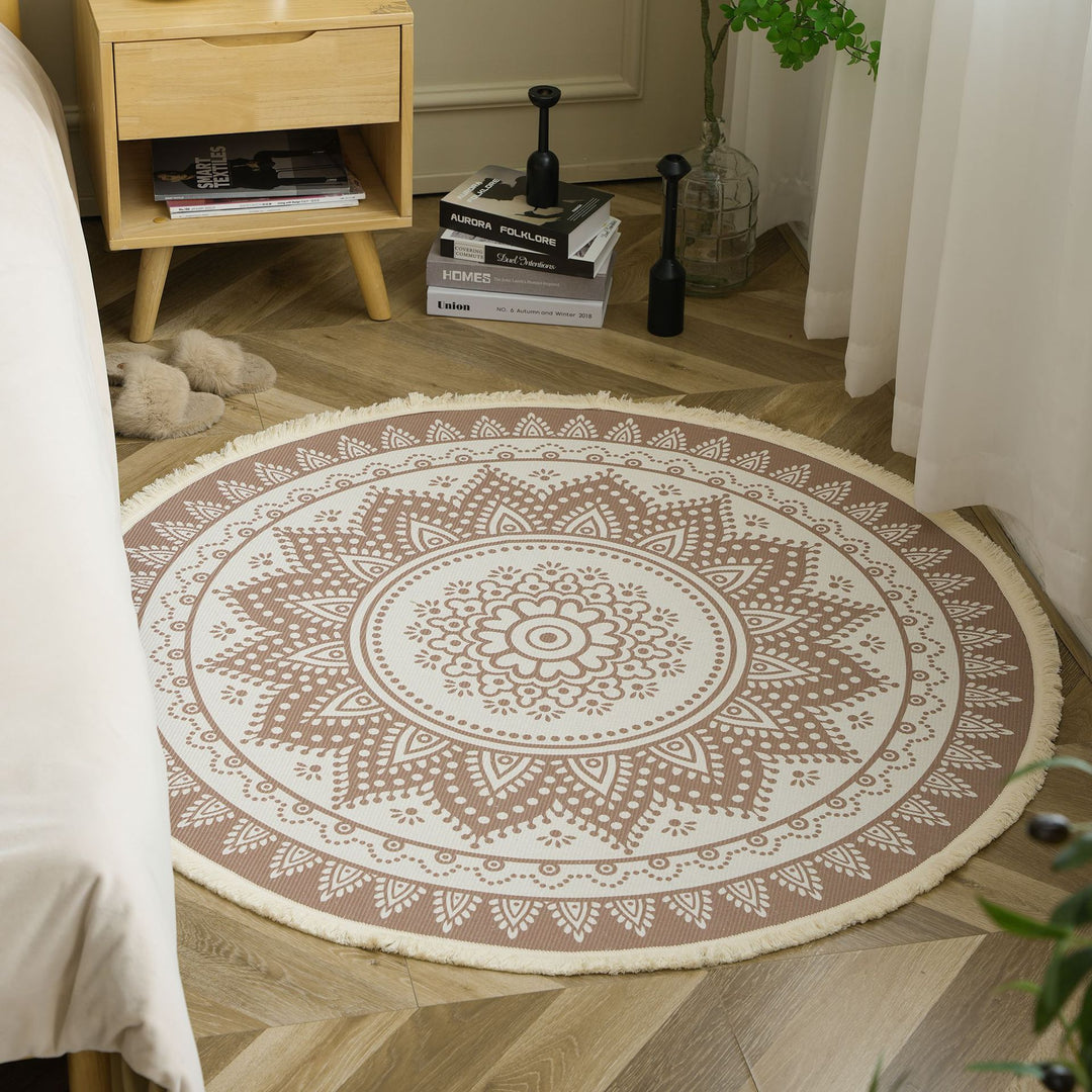 Round woven rug with mandala motif, flat cotton-jute mix and fringes
