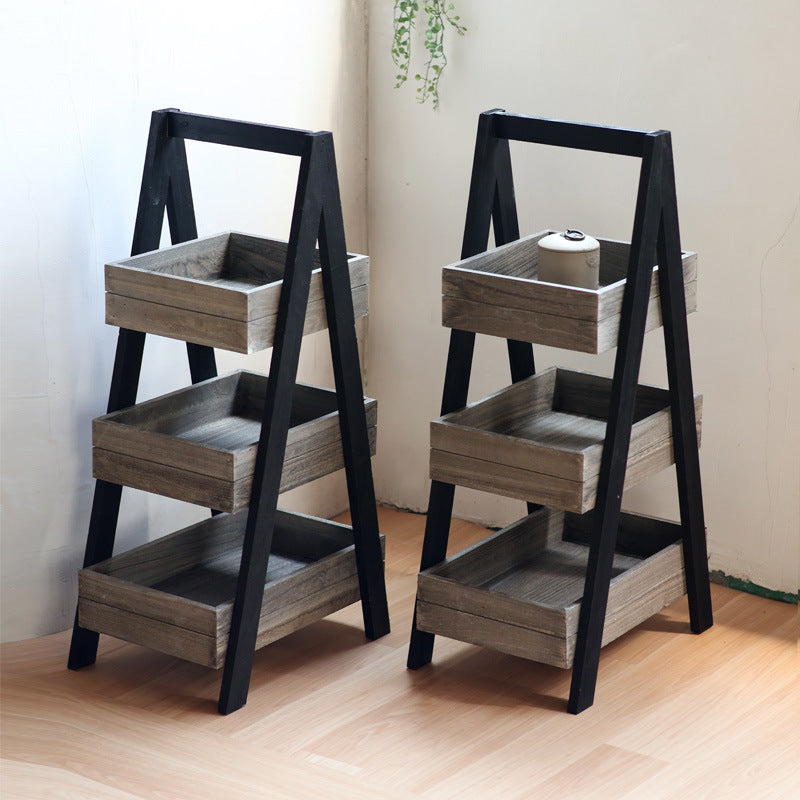 Three-door wooden shelf with modern design