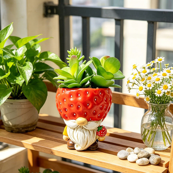 Original flower pot figure with gnome motif