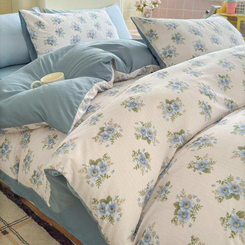 Soft Cotton Cartoon Bedding Set