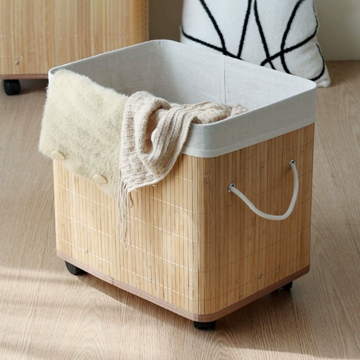 More modern laundry basket with practical movement system