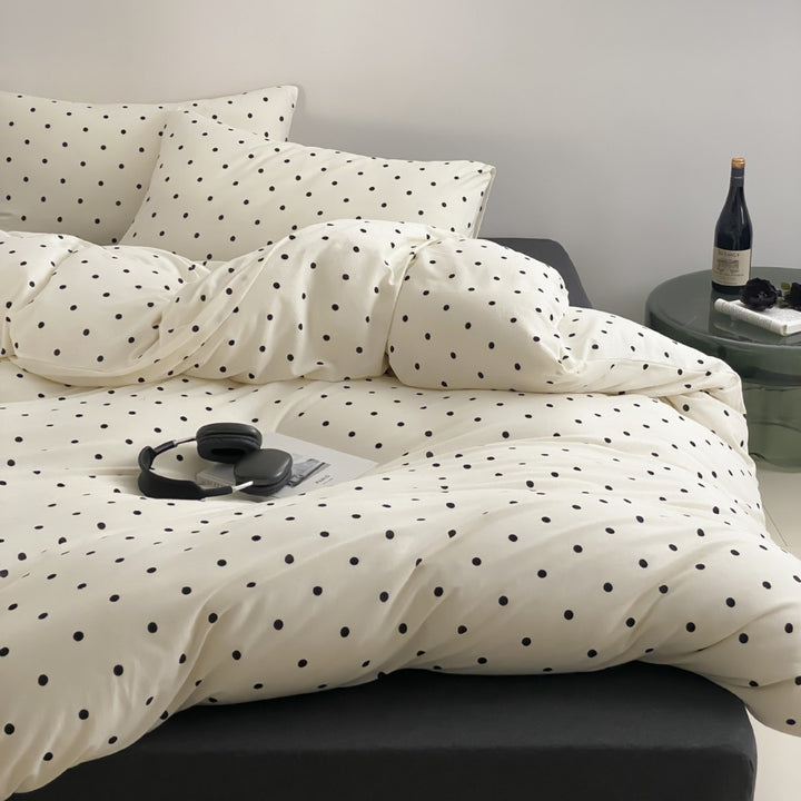 Decorative Polka Dot Comforter Set Avarnia