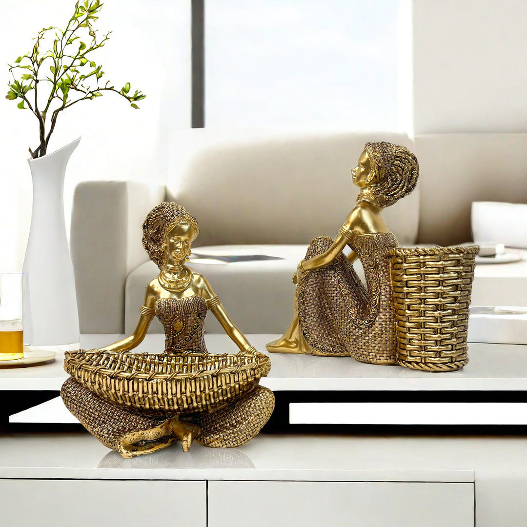 Decorative deer figurine with glitter details